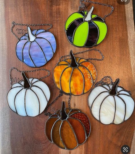 Stained Glass Fall Patterns, Pumpkin Stained Glass Patterns, Fall Stained Glass Ideas, Halloween Stained Glass Patterns, Stained Glass Halloween Patterns, Stained Glass Pumpkin, Autumn Projects, Stained Glass Night Lights, Fall Room Decor