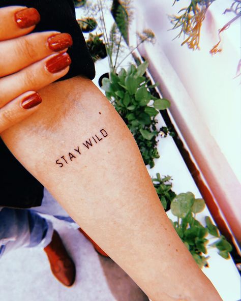 slamber rose ♕ on Instagram: “everyone needs a motto. thank u @dilloneaves {shoutout to @brynnandbearit & @jake.snowden for both writing this on my 26th birthday cards}” Block Letter Tattoo, Letter Tattoo Ideas, Moon Child Tattoo, Tattoo Above Knee, Tattoo Writing Fonts, Tattoo Fonts Generator, Letter Tattoo, 26th Birthday, Hand Stencil