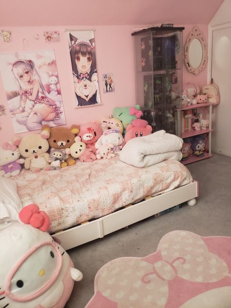 Sanrio Room, Kawaii Room Ideas, Hello Kitty Room Decor, Kawaii Bedroom, Otaku Room, Pink Room Decor, Cute Bedroom Ideas, Girly Room, Room Deco