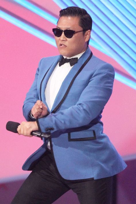 Psy Gangnam Style, Oppa Gangnam Style, Beautiful Profile Pictures, Gangnam Style, Robert Pattinson, South Korea, Men's Blazer, Photo Cards, Profile Picture