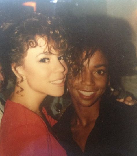 Mariah Carey 1992 rare Holly Robinson Peete, Mariah Carey Songs, Holly Robinson, Mariah Carey 1990, Mariah Carey 90s, Mariah Carey Pictures, Black Warrior, Jennifer Hudson, Beautiful Voice