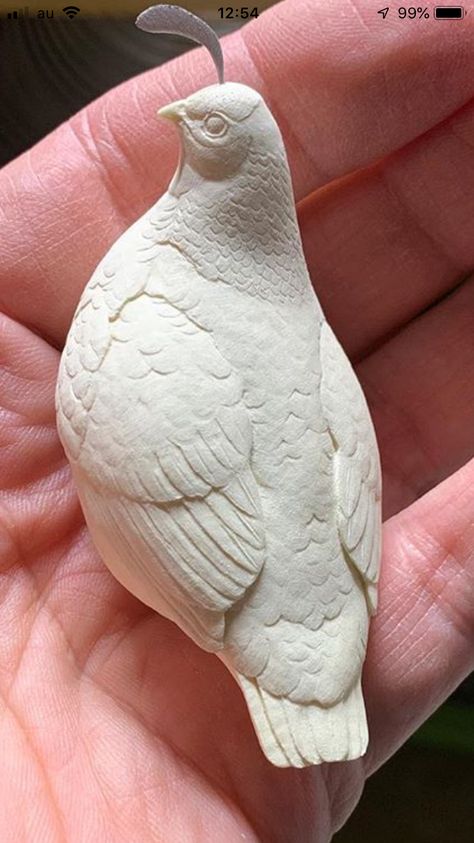 Pigeon Sculpture, Bird Carving Patterns, Ceramic Birds Sculpture, Pigeon Bird, Dremel Carving, Clay Birds, Bird Carving, Hand Built Pottery, Wood Bird