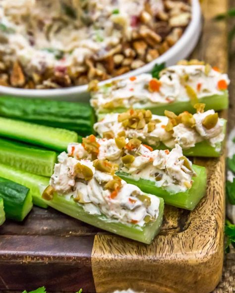 Crunchy, tangy, and oh-so-yummy, this Vegan Cream Cheese Stuffed Celery is a simple and easy make-ahead appetizer. #wholefoodplantbased #vegan #oilfree #glutenfree #plantbased | monkeyandmekitchenadventures.com Cream Cheese Stuffed Celery, Stuffed Celery Sticks, Celery Snacks, Stuffed Celery, Easy Make Ahead Appetizers, Hello New Year, Celery Sticks, Make Ahead Appetizers, Vegan Cream