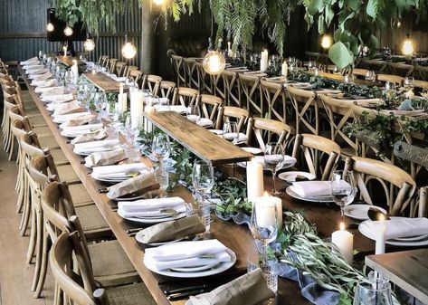 Long Table Family Style Wedding, Centerpieces For Family Style Wedding, Family Style Dinner Centerpieces, Family Style Dining Wedding, Family Style Wedding Centerpieces, Wedding Shared Dinner, Wedding Dinner Family Style, Feasting Tables Wedding, Long Family Style Wedding Tables