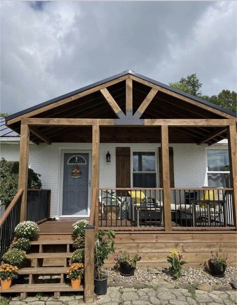 Manufactured Home Porch, Double Wide Remodel, Mobile Home Exteriors, Mobile Home Renovations, Mobile Home Makeover, Manufactured Home Remodel, Mobile Home Living, Front Porch Design, Home Exterior Makeover