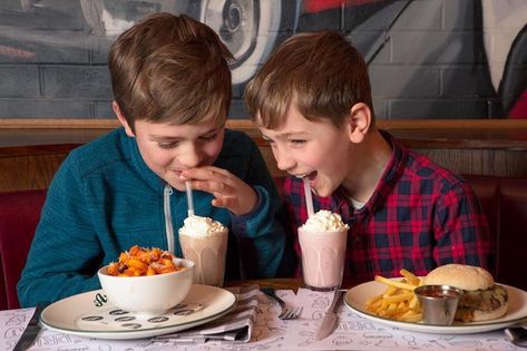 9 Top Child Friendly Restaurants In London | Londonist Kids Restaurants, London With Kids, Rainforest Cafe, Restaurants In London, Fancy Restaurants, Food Spot, Kid Friendly Dinner, Kids Menu, Family Restaurants