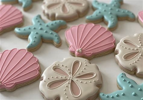 1 Doz Starfish & Seashell Decorated Seashell Cookies Royal Icing, Sand Dollar Cookies Decorated, Under The Sea Cookies Decorated, Mermaid Birthday Cookies, Beach Sugar Cookies, Under The Sea Cookies, Shell Cookies, Under The Sea Decor, Sand Dollar Cookies