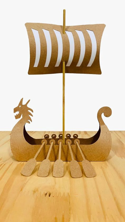 Cardboard Viking Ship, Viking Ship Craft, Dragon Crafts Preschool, Vikings Boat, Viking Diy, Barco Viking, Viking Longboat, Viking Party, Viking Bear