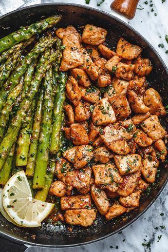 Ayam Mentega, Garlic Butter Chicken Bites, Butter Chicken Bites, Murgh Makhani, Chicken And Asparagus, Stovetop Chicken, Lemon Asparagus, Healthy Chicken Dinner, Crock Pot Recipes