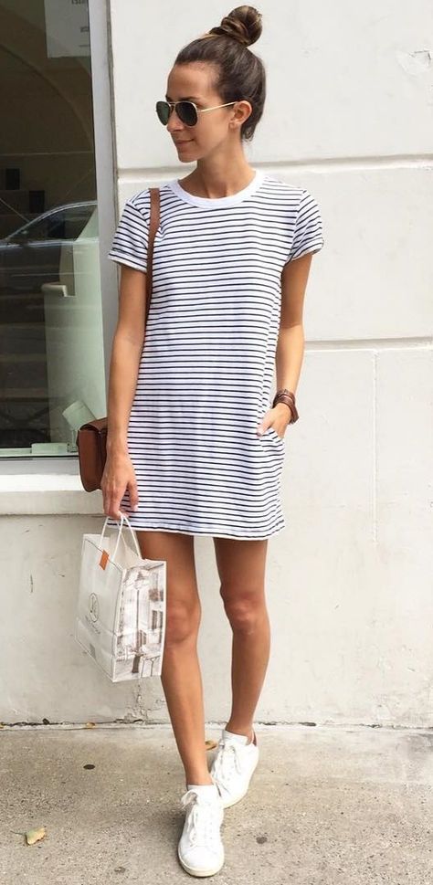 A striped t-shirt dress, white sneakers, and aviators. Perfect Travel Outfit, Mode Tips, Striped T Shirt Dress, Wonder Women, Holiday Essentials, Frayed Denim, Denim Short, Kendall Kylie, Inspired Outfits