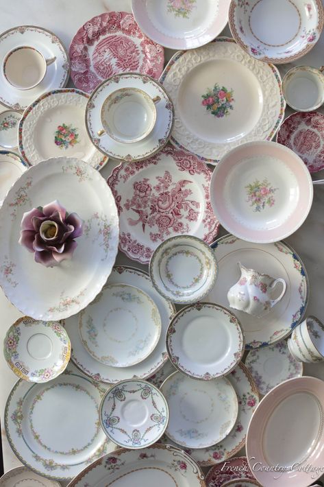 Collecting: Vintage Floral Dishes - French Country Cottage Vintage Floral Plates, Eclectic Dinnerware, Courtney Allison, Lost Kitchen, French Plates, Pink Bakery, French Vintage Decor, Pretty Dishes, Antique Dishes