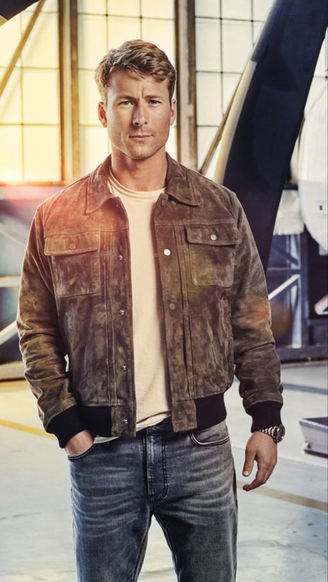 Glenn Powell, Cast Photos, Glen Powell, Mojave Desert, Sharp Dressed Man, Mens Fashion Casual Outfits, Hot Actors, Lady And Gentlemen, Celebrity Crush