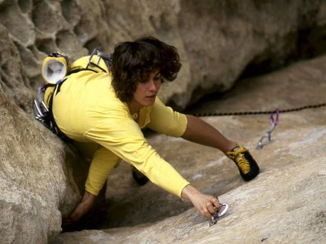 Great Alpinists: Catherine Destivelle | René Robert - Outdoor Photographer Catherine Destivelle, The Alpinist Movie, Lynn Hill, Climbing Mt Rainier, Climbing A Mountain, Climb Every Mountain, Climbing Mt Everest, Indian Creek, Devils Tower