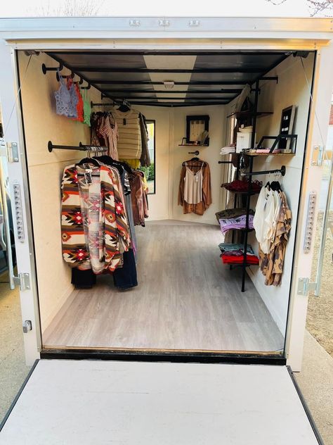 Thrift Store Trailer, Portable Clothing Display, Enclosed Trailer Mobile Boutique, Shipping Container Clothing Store, Vendor Booth Clothing Rack, Mobile Store Ideas, Trailer Store Ideas, Trailer Vendor Booth, Clothing Trailer Store