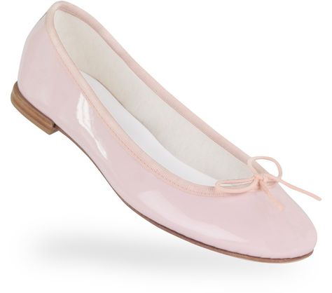 Ballerina Cendrillon - Patent leather Iconic pink - Repetto Pink Repetto, Marinette Room, Feminine Esthetics, Pink Aura, Pink Chanel, Pink Girly Things, Pretty Shoes, Girly Fashion, Dream Shoes