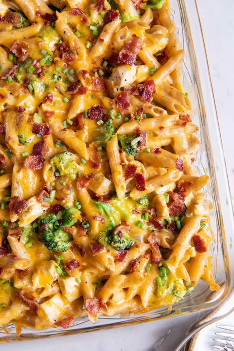 Chicken Bacon Broccoli Casserole, Interesting Dinner Ideas, Slow Cooker Chicken Bacon Ranch, Winter Casseroles, Bacon Ranch Casserole, Casserole With Bacon, Fajita Pasta, Pasta Broccoli, Ranch Casserole