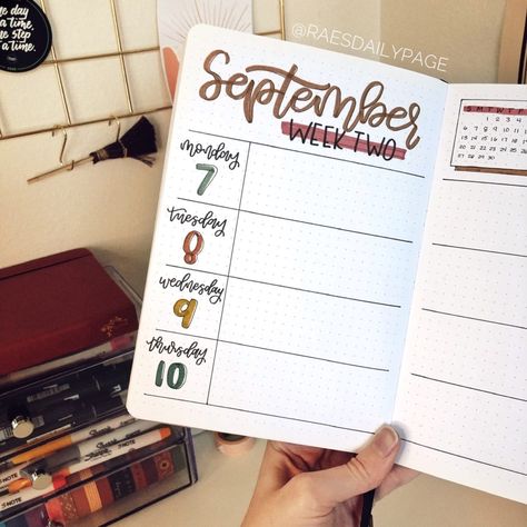 September Bullet Journal Calendar, Fall Bujo, Agenda Aesthetic, Week Journal, September Bullet Journal, Bullet Journal September, May Bullet Journal, February Bullet Journal, Journal Calendar