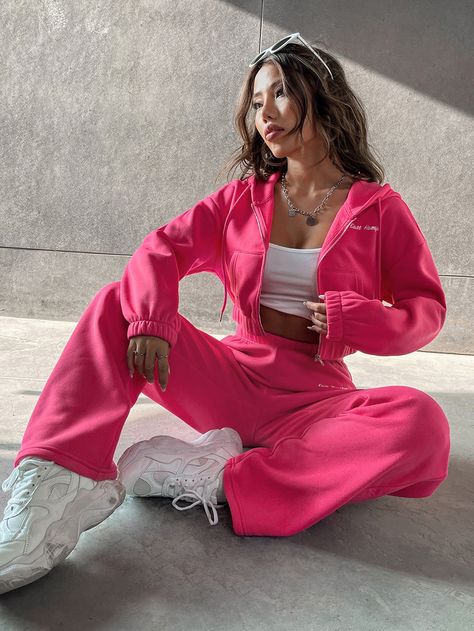 Pink Outfits From Shein, Hot Pink Fits Aesthetic, Cute Hot Pink Outfits, Pink Outfits Comfy, Hot Pink Clothes Aesthetic, Hot Pink Sweatpants Outfit, Hot Pink Hoodie Outfit, Pink Outfits Winter, Pink Streetwear Outfit