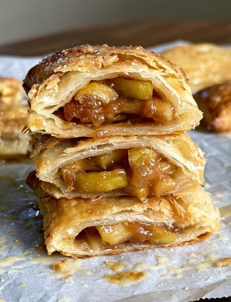 Sourdough Apple, Making Apple Pie, Toaster Strudel, Using Sourdough Starter, Recipe Using Sourdough Starter, Cinnamon Roll Recipe Homemade, Apple Turnovers, Sourdough Discard Recipes, Puff Pastry Dough