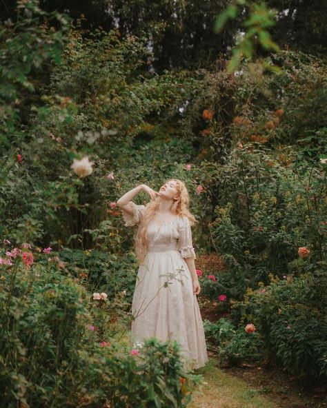 𝑟𝑎𝑖𝑛𝑎 (@rainiana) • Instagram photos and videos Cottage Core Photoshoot, Cottagecore Photoshoot, Ethereal Photography, Rapunzel Hair, Ethereal Aesthetic, Angel Aesthetic, Me Photo, Fairy Girl, Cute Photography