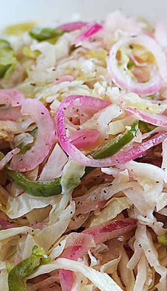 Marinated Salad, Coleslaw Recipe Easy, Marinated Vegetables, Slaw Recipes, Veggie Salad, Coleslaw Recipe, Cabbage Recipes, Salad Side Dishes, Salad Dressing Recipes