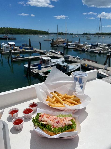 Bar Harbor Aesthetic, Bar Harbor Maine Aesthetic, Maine Aesthetic Summer, Bar Harbor Maine Restaurants, Maine Vibes, Bar Harbor Inn, Maine Aesthetic, Bar Harbour, Maine Food