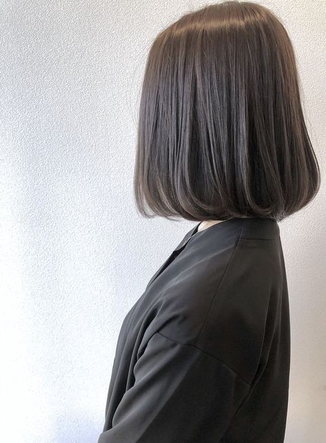 Ulzzang Short Hair, Korean Hair Color, Haircuts For Medium Length Hair, Hair Inspiration Long, Short Straight Hair, Haircuts Straight Hair, Penteado Cabelo Curto, Hair Stylist Life, Short Hair Styles Easy