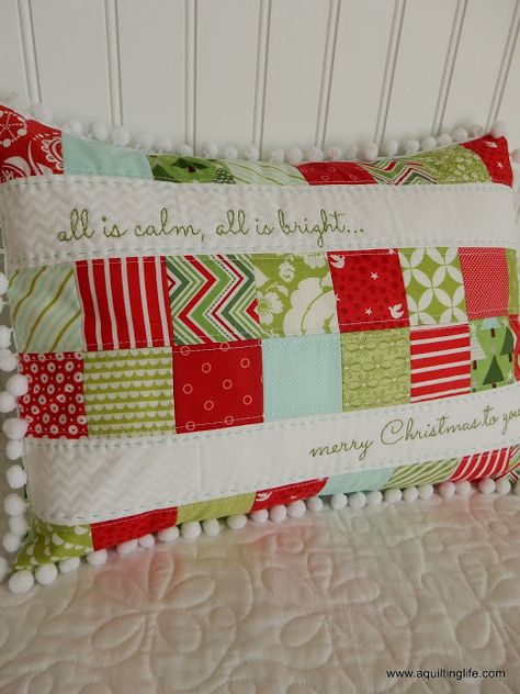 A Quilting Life, Gold Shoe, Christmas Patchwork, Christmas Sewing Projects, Holiday Quilts, Patchwork Pillow, Sewing Pillows, Christmas Pillows, Christmas Cushions