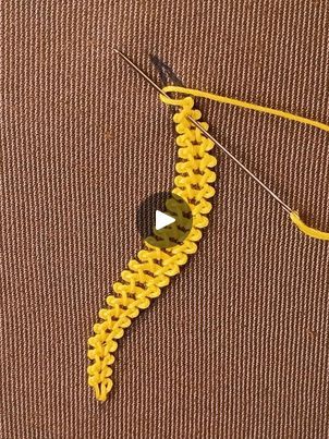 Double Chain Stitch, Borderline Design, Basic Embroidery, Chain Stitch Embroidery, Double Chain, Stitch Embroidery, Chain Stitch, Embroidery Stitches, Hand Embroidery