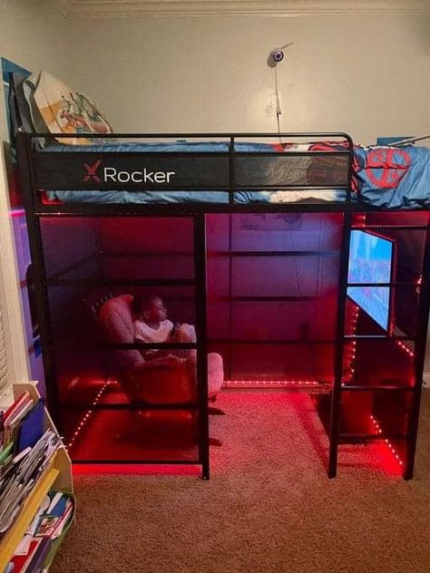 Brianna Harvey - This a nice setup for kids🎮👾🔥 Boys Loft Bedroom, Gamer Bedroom Ideas, Gaming Bedroom Ideas, Boys Game Room, Gaming Bedroom, Gamer Bedroom, Boys Bedroom Makeover, Boy Bedroom Design, Kids Bedroom Inspiration