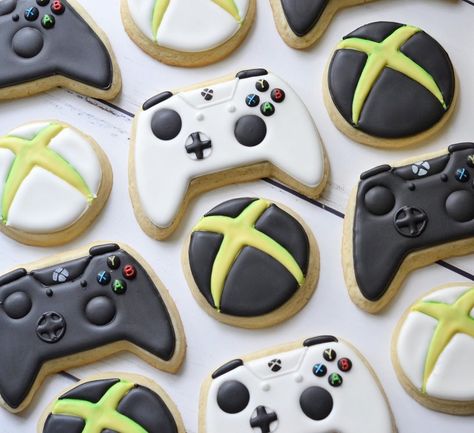 Xbox Cookies Decorated, Level Up Cookies Decorated, Xbox Cookies, Video Game Cookies, Game Controller Cookies, Gamer Cookie Cake, Gamer Cookies, Video Game Controller Pull Apart Cupcakes, Xbox Controller Cookies