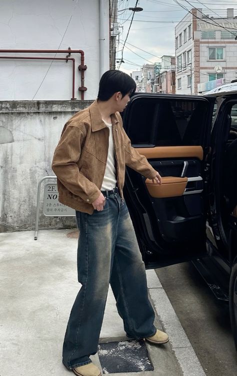 Capital Grille Outfit, Minimal Korean Fashion Men, Fall Fits For Guys, Korean Fall Outfits Men, Korean Outfit For Men, Men Korean Outfit, Korean Baggy Outfits, Baggy Pants Outfit Men, Trendy Mens Fashion Streetwear