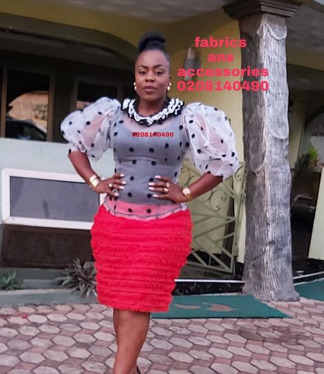 Organza Blouse Designs Nigeria, Organza Styles In Nigeria, Ghanaian Engagement, Organza Tops, Organza Styles, Fancy Short Dresses, African Blouses, Short African Dresses, African Fashion Skirts