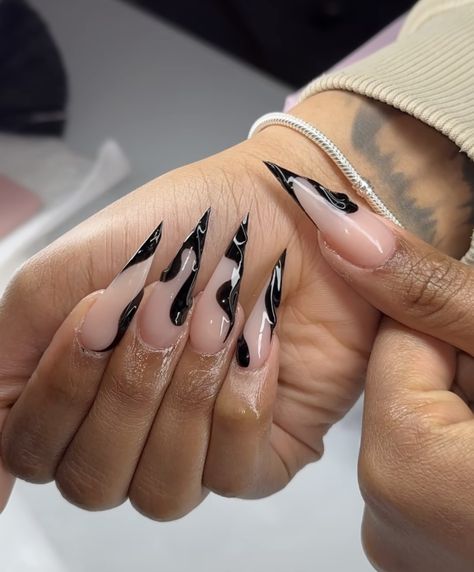 Stiletto Nails Halloween Designs, Stelito Nails Designs Long, Cat Women Nails, Pretty Stiletto Nails, Cat Woman Nails, Stiletto Nails Designs Unique, Boss Nails, 19th Bday, Acrylic Nails Stiletto