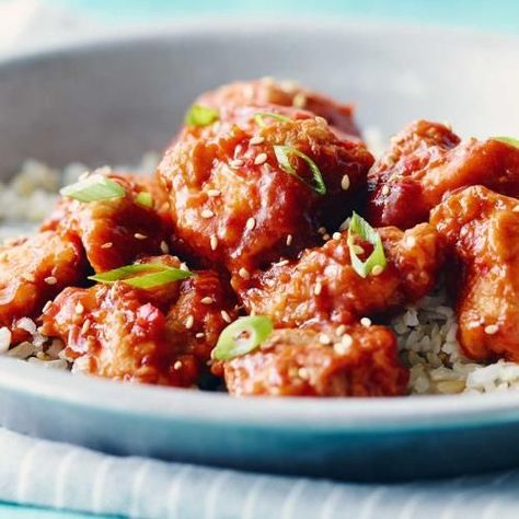 Recipe of the week - General Tso's Chicken #chinese #asian #recipe Poulet General Tao, General Tso's Chicken, Food Safety Tips, Tso Chicken, General Tso Chicken, General Tso, Korean Fried Chicken, Korean Street Food, Sweet And Sour Sauce