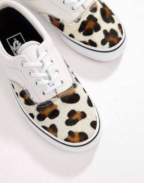 Vans Leopard Print Era Sneakers Vans Era Outfit, Vans Leopard, Estilo Vans, Converse Trainers, Style Vans, Vans Era, Custom Converse, Vintage Sneakers, Vans Style