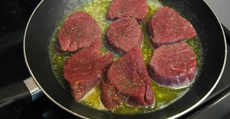 Tenderloin Steak Recipes, Elk Tenderloin, Elk Burgers, Venison Tenderloin Recipes, Elk Meat Recipes, Cooking Venison Steaks, Elk Steak, Backstrap Recipes, Elk Meat