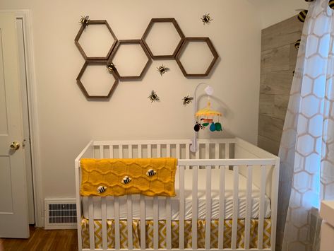 Honeybee Themed Nursery, Bee Room Ideas, Honey Nursery Theme, Bumblebee Nursery Theme, Honey Bee Nursery Theme, Bumble Bee Nursery Ideas, Bee Theme Nursery, Bee Nursery Ideas, Honey Nursery