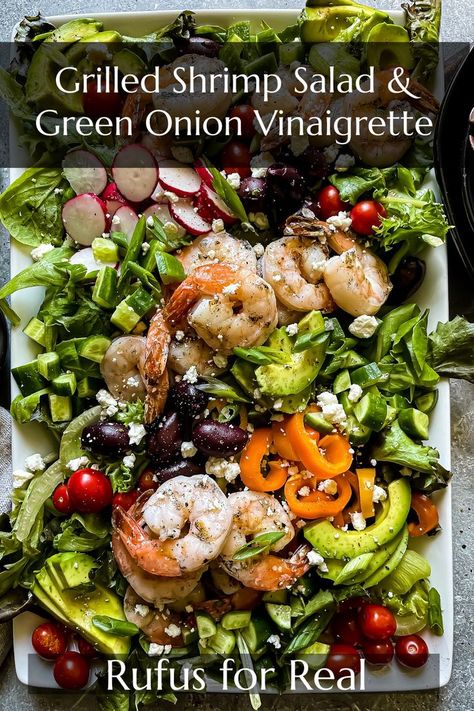 grilled shrimp salad with mixed greens, veggies, and a green onion vinaigrette Best Grilled Shrimp, Onion Vinaigrette, Delicious Salad Recipes, Grilled Shrimp Salad, Easy Salad Dressing Recipes, Salad Dressing Recipes Healthy, Easy Salad Dressing, Hearty Salads, Healthy Salad Dressing