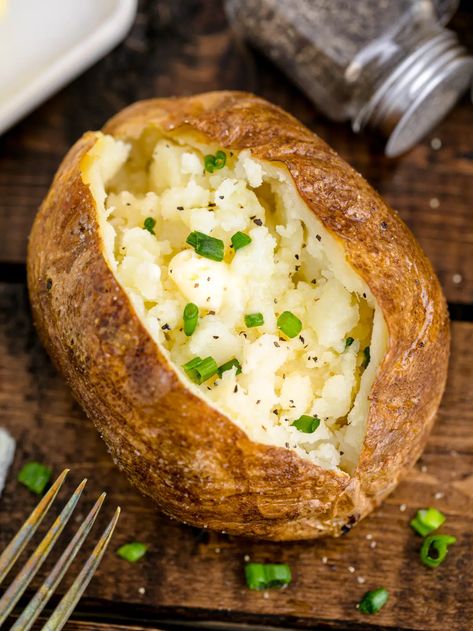 Air Fryer Baked Potatoes - My Air Fryer Kitchen My Air Fryer Kitchen, Air Fryer Kitchen, Potatoes Crispy, Air Fryer Baked Potato, Making Baked Potatoes, Air Fried Food, Bacon And Cheese, Potato Skin, Baked Potato Recipes