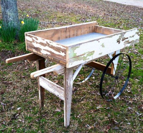 Reclaimed wood flower / vendor cart...SOLD! Diy Garden Cart With Wheels, Flower Vendor, Flower Carts, Vendor Cart, Farmers Market Display, Garden Wagon, Wooden Cart, Wheelbarrows, Old Wagons