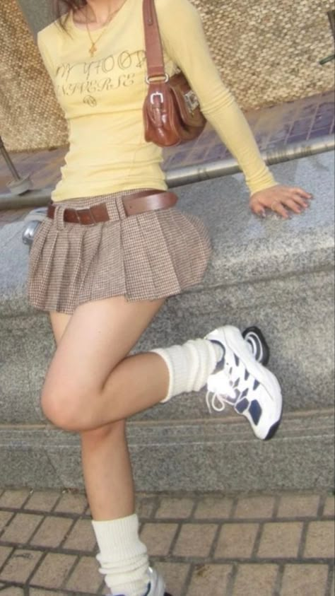 Justin Russo, Downtown Outfits, Brown Skirt, Brown Outfit, 가을 패션, Kawaii Clothes, Girly Outfits, Lookbook Outfits, Dream Clothes