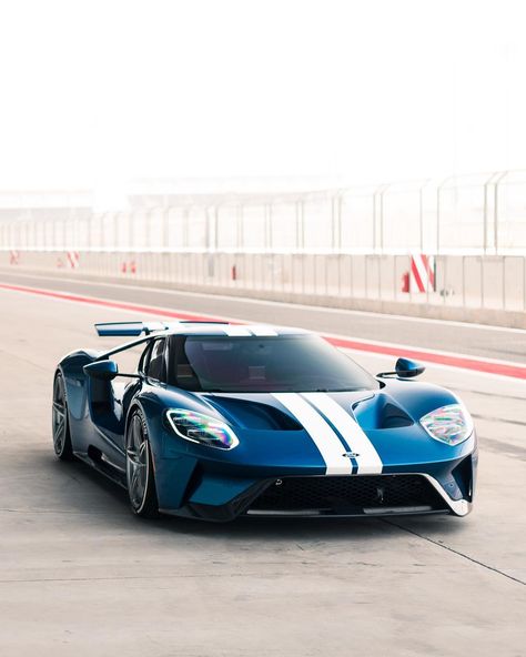 Gt Ford, Alpha Romeo, New Porsche, Ford Gt40, Long Drive, Ford Classic Cars, Us Cars, Ford Gt, Amazing Cars