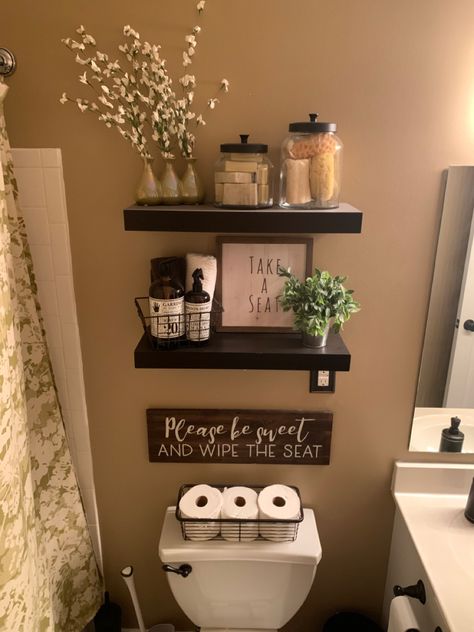 Rest Room Ideas Bathroom Decor, Brown Bathroom Ideas Decor, Room Ideas 90s, Room Ideas Beachy, Aesthetic Work Desk, Small Theatre Room Ideas, Baddie Apartment Ideas, Brown Bathroom Ideas, Brown Bathroom Decor