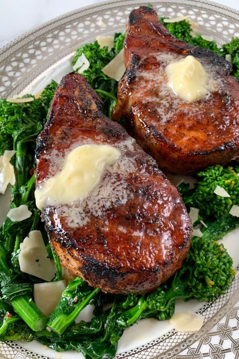 A copycat version of the famous Perry's Steakhouse Pork Chop Recipe, create this sweet and savory brined, smoked and caramelized pork chop in your own home. Perry's Pork Chop Recipe, Spicy Pork Chops, Roast Prime Rib, Sweet And Spicy Pork, Smoked Pork Chops, Pork Chop Recipe, Cooking Pork Chops, Wood Fired Cooking, Standing Rib Roast