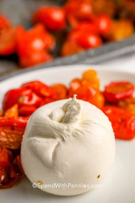 Cheese Fondue Recipe Easy, Balsamic Tomatoes, Easy Cheese Fondue, Burrata Recipe, Fondue Recipes Cheese, Toasted Crostini, Cheesy Appetizer, Fondue Recipes, Burrata Cheese