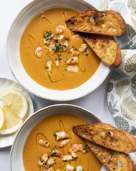 Classic Prawn Bisque Prawn Bisque Recipe, Fine Dining Soup, Bougie Food, Prawn Ravioli, Prawn Bisque, Yacht Food, Prawns Appetizers, Prawn Soup, Grub Hub