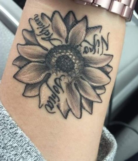 Tattoos Architecture, Sunflower Tattoo Shoulder, Animals Quotes, Tattoos Infinity, Flower Wrist Tattoos, Tattoos With Kids Names, Quotes Celebrities, Daisy Tattoo, Gorgeous Tattoos