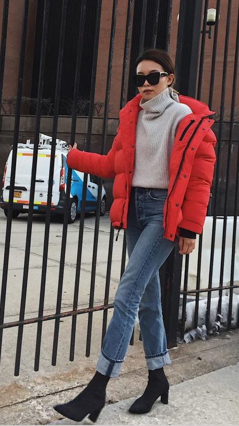 Red Cropped Puffer Jacket Outfit, Red Long Puffer Jacket Outfit, Puffer Red Jacket Outfit, Red Jacket Winter Outfit, Red Sherpa Jacket Outfit, Red Puffer Jacket Outfit Street Styles, Red Jacket Outfit Winter, Orange Puffer Jacket Outfit, Red Jacket Winter