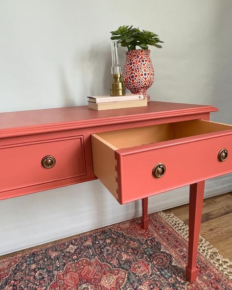 Now sold! Thank you Liz. #vintagefornow #paintedfurniture #refinishedfurniture #salmonred #dixiebellepaintcompany #autumnshades #warmtones #consoledesk #smalldesk #homeoffice #vintagefurniture #periodliving #periodhomedecor #autumndecor #desk #home #interiors #furniture #restyledfurniture Desk Color Ideas Painted Furniture, Desk Color Ideas, Period Living, Dixie Belle Paint Company, Console Desk, Small Desk, Home Interiors, Refinishing Furniture, Vintage Furniture